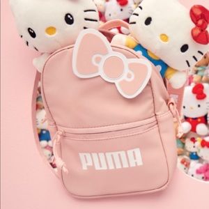 🌸HELLO KITTY PUMA PURSE- BACKPACK🌸